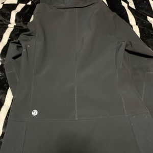 Lululemon size 8 jacket
